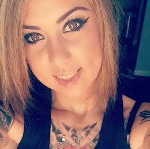 Meet your Posher, Leslie